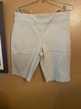 Women’s High-Rise Stretch Bermuda Shorts - Light Beige
